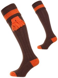 The Byron Derby Pecan and Spice Shooting Socks with optional garter
